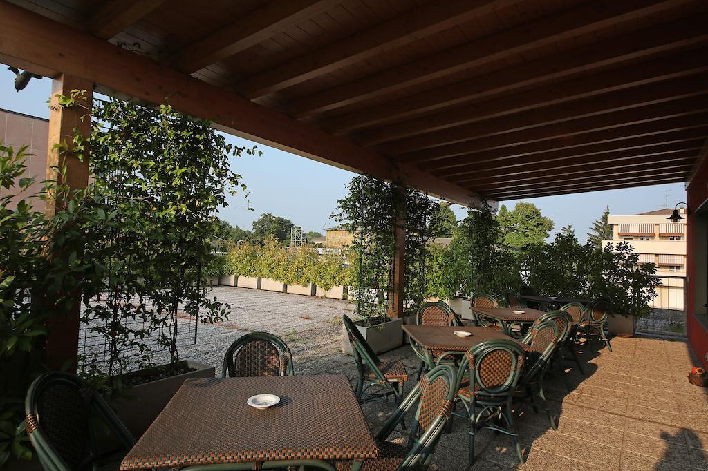 Hotel Residence Ducale Porto Mantovano Exterior foto