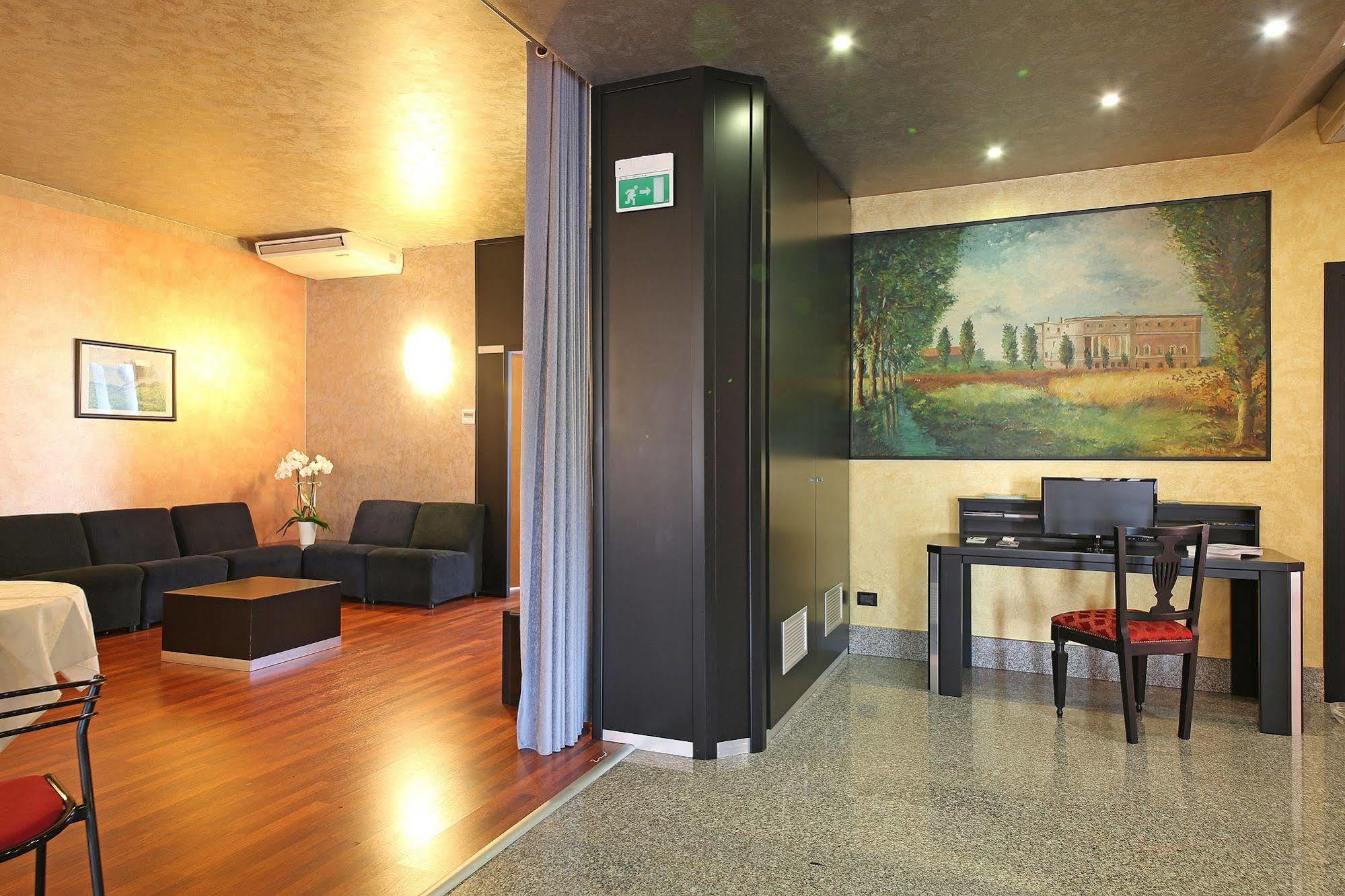 Hotel Residence Ducale Porto Mantovano Exterior foto