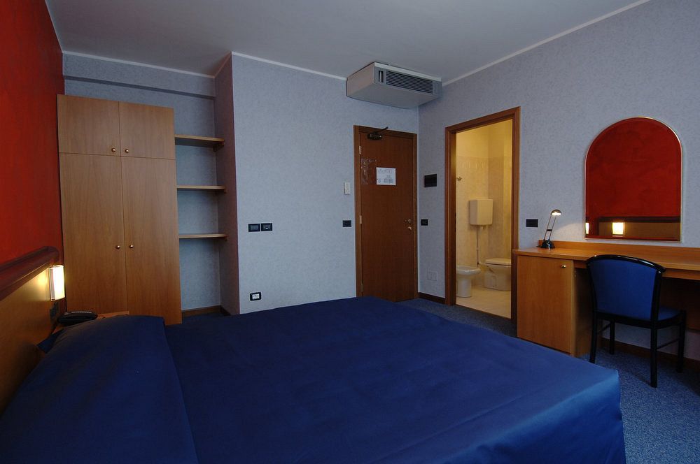 Hotel Residence Ducale Porto Mantovano Exterior foto